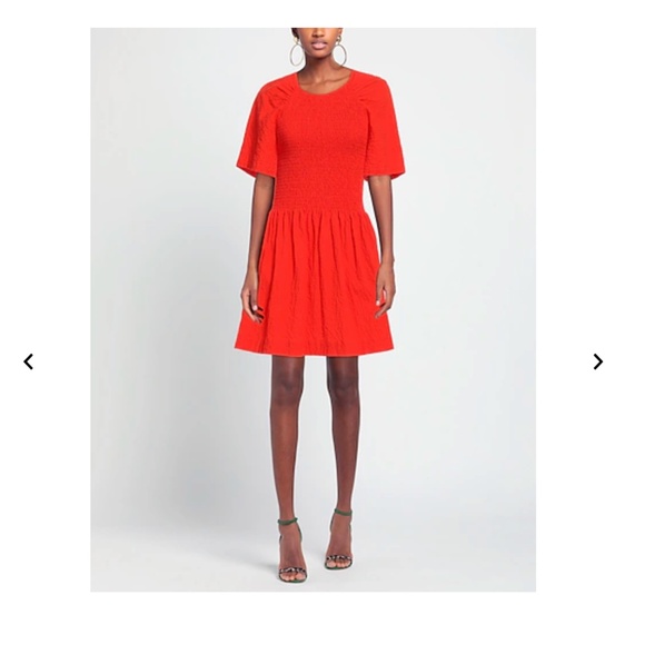 Three Graces London Smocked Mini Dress in Red - Picture 9 of 11